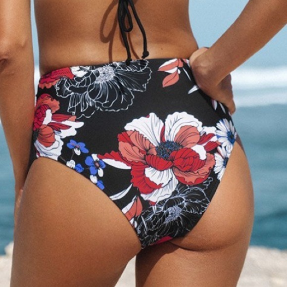 Delaney Bikini Bottoms - Picture 2 of 4